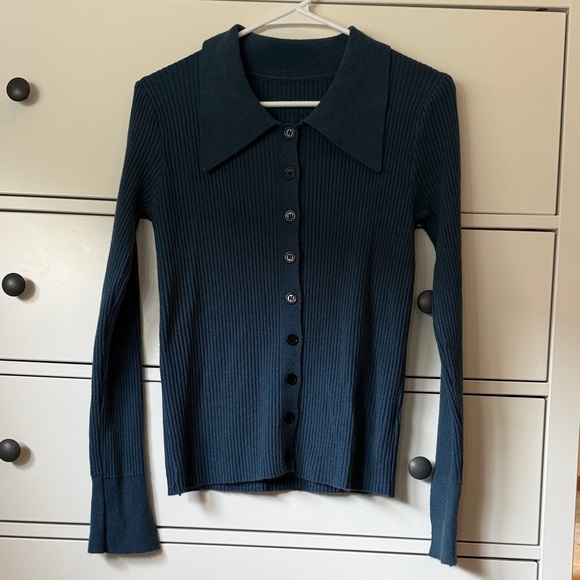 Navy Blue Ribbed Button-Up Women's Top - Picture 1 of 3